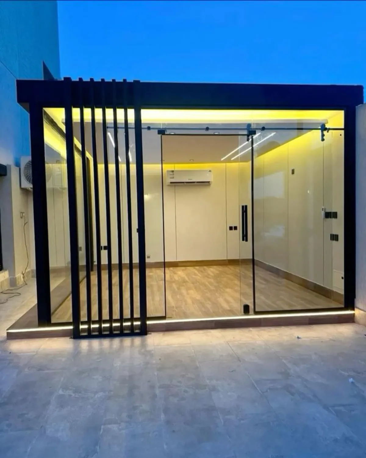 جلسات زجاجية